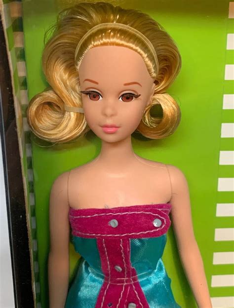 Francie Doll Barbie Collector “smashin Satin” Gold Label 2004 G8049 Nrfb 27084185195 Ebay