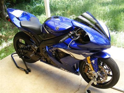 Lets See Your Sexy Blue R1s Yamaha R1 Forum Yzf R1 Forums