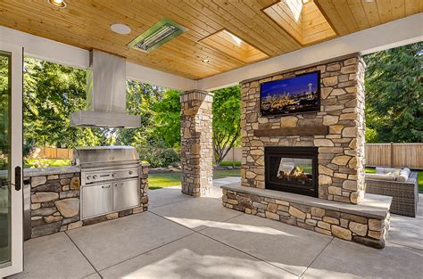 41 Million Newly Built Shingle And Stone Home In Bellevue Wa Homes