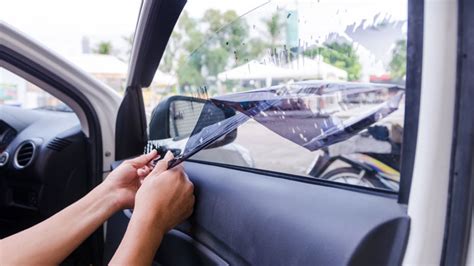 5 Easy Ways To Remove Window Tint Without Scratching The Glass