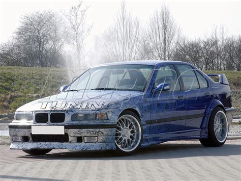 The bmw e36 gets new wheels!!! BMW E36 Limuzin/Touring M-Style Kuszobok