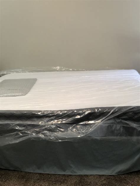 Our nectar mattress review covers all pros, cons, and answers your question if the nectar bed is perfect it is recommended to unroll the mattress on top of a bed frame because it starts expanding as how does it compare to the leesa mattress? Puffy Mattress 2020 Review - Just Homemaking