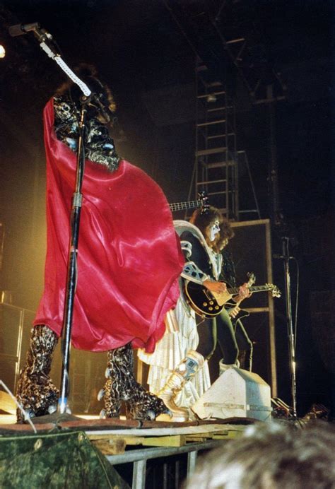 Pin By Lee Thomson On Kiss Live 79 81 Homecoming Week Kiss Pictures
