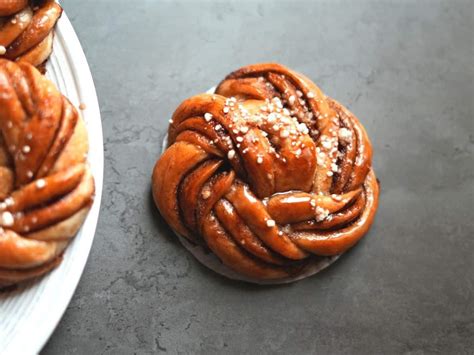Swedish Cinnamon Buns Recipe Easy Kanelbullar Recipe Merryboosters