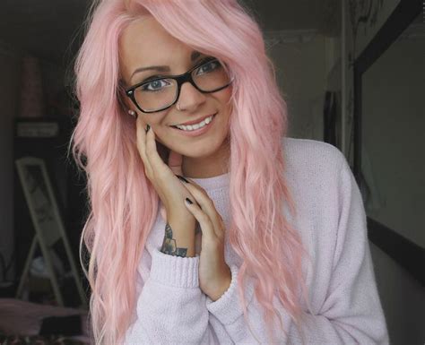 Light Pink Hair Probably Wouldnt Do This Myself But I Think Its So