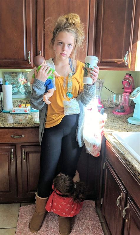 this girl dressed as a tired mom for halloween and it is hilariously real mom halloween