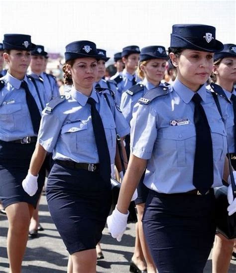 Cutest Female Police Officers Inthe World ~ Oldshotsworld