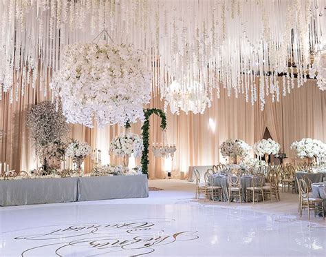 The Newest Luxury Wedding Trends 2019 Luxury Wedding Decor Luxury Wedding Venues Wedding