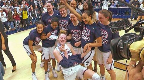 Uconn women's basketball highlights v. UConn women's basketball team notches 100th straight win ...