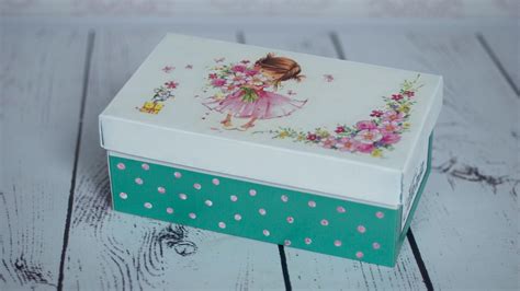 To begin, all that it requires is a shoebox or something similar in size. Decoupage tutorial which shows how to do decorate shoe box ...