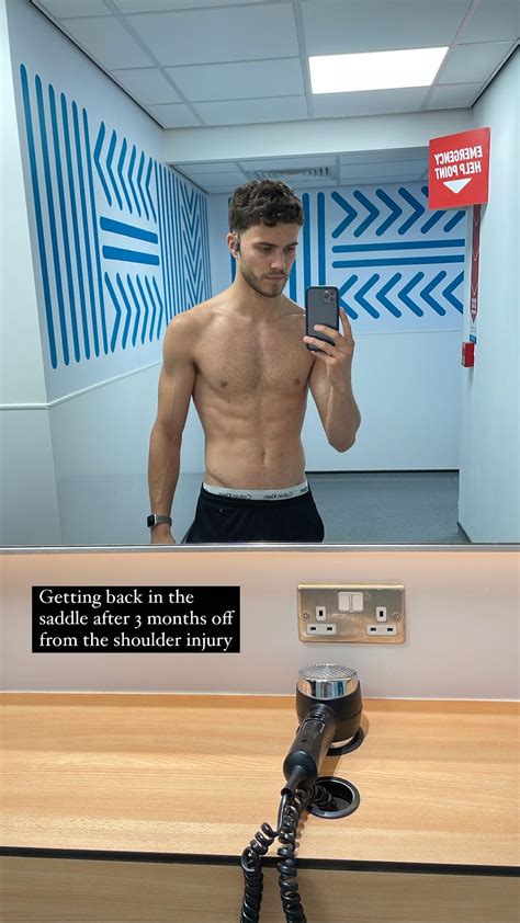 Hollyoaks Off The Charts Louie Warner Shirtless On Insta Story