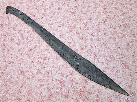 Handmade Damascus Steel Sword Blank Blade Full Tang Damascus Knife