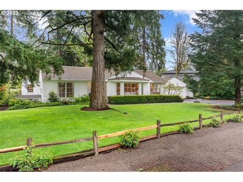 17258 Kelok Rd Lake Oswego Or 97034 Mls 23579342 Redfin