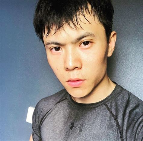 Er ist bekannt für seine rolle als cheng im film karate kid. Pin van brenda carolina castilla padil op Zhenwei Wang in 2020
