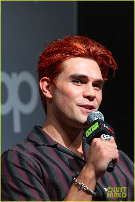 Kj Apa Reveals Which Riverdale Co Star He Would Marry Photo 1262927