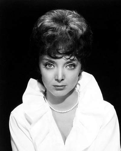 Prints And Posters Of Carolyn Jones 199510 Carolyn Jones Portrait