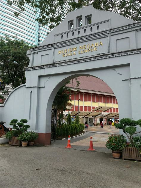 This includes information on the opening hours, closing days since the entrance fee is waived, it can get pretty crowded. The National Museum Kuala Lumpur - All About Malaysia