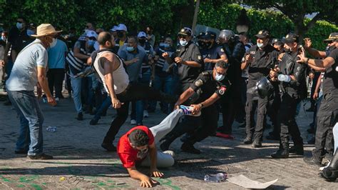 Security Forces Violently Crush Protests Against Police Brutality In Tunisia Peoples Dispatch