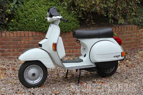 видео обзор lml star 200 от motoshop.ua (vespa px). Vespa PX/LML Tech screen