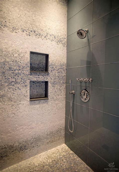 Ähnliche fotosammlungen fotos im projekt bathroom tile ideas. shiny tile