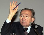 Giulio Andreotti, Italy's seven-time premier, dies at age 94 ...
