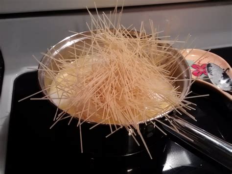 Image source example sentences from the web: Table For Six: A Watched Pot Never Boils?