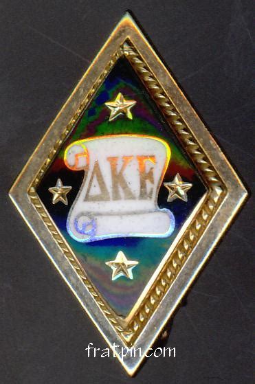 Delta Kappa Epsilon 1946 Frat Pin