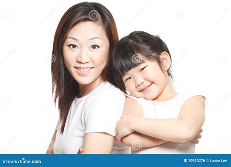 Madre China Asiática Con El Retrato De La Familia De La Hija Foto De