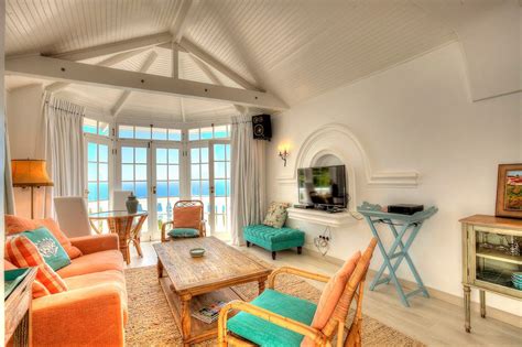 The city isn't free from eskom's choke hold, but it is able to alleviate the stress of load shedding by using hydroelectric power. Lovely living areas in Cape Town! | Living area, Home ...