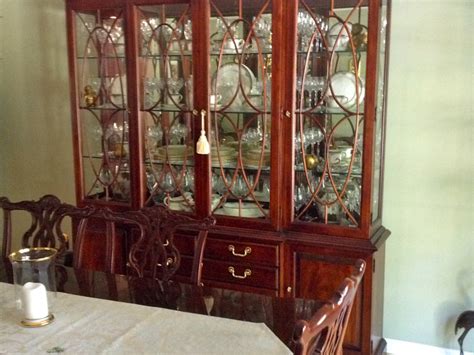 Classic living 7pc dining set (table, 4 side chairs & 2 arm chairs), created for macy's. Thomasville Mahogany Dining Room set | Patch