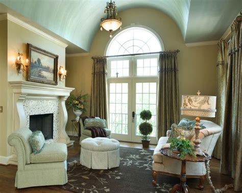 10 Arched Window Treatment Ideas That Keep Their Beauty