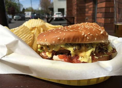 Connecticut Burger Spot Named One Of The Top In America