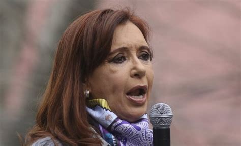 Ordenan Identificar Teléfonos Que Utilizó Cristina Antes Y Después De La Muerte De Nisman El