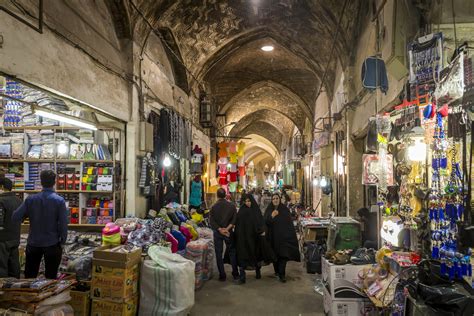 Bazar-e Bozorg | Esfahan, Iran Attractions - Lonely Planet
