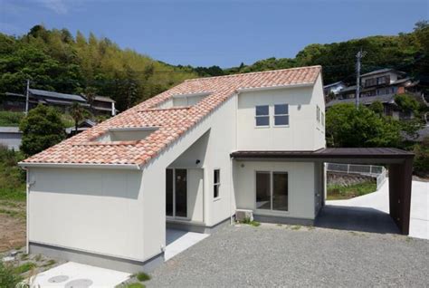 ORANGE HAUS - 注文住宅事例｜SUVACO(スバコ) | 住宅 外観, 片流れ, 住宅