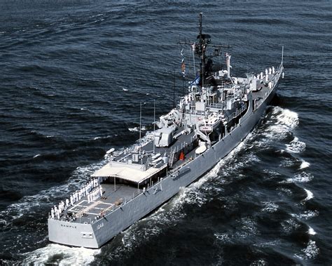 Garcia Class Destroyer Escort Uss Sample Approaching Vancouver Bc For A Port Visit 1987