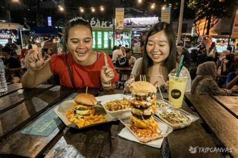 Recently, dbkl, in collaboration with kuala lumpur food truck club and the institute of entrepreneurship (insken). Tapak Urban Street Dining: Hipster night market in KL with ...
