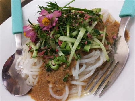 Jom cuba laksa terengganu kuah merah, simple & sangat sedap! FAMILY JANNATI: LAKSA KUAH MERAH@ LAKSA TERENGGANU