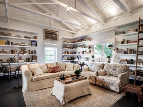 When you are redecorating, one of the easiest ways to make a small living room feel more spacious is to inject soft, pastel shades into your design scheme to keep the room warm and. 18+ Country Living Room Designs, Ideas | Design Trends ...