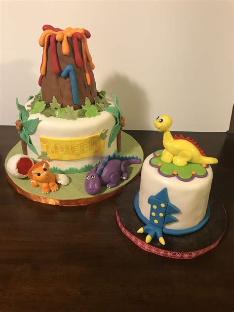Maybe you would like to learn more about one of these? Dinosaur birthday | Cake, Birthday cake, Desserts
