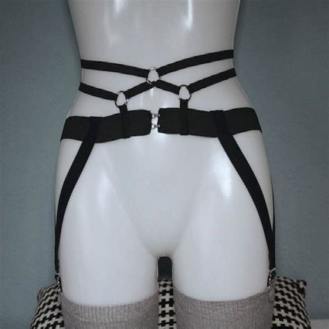 New Goth Elastic Female Garter Belt Rave Wear Bust Leg Bondage Cage Bondage Suspender Belt Bows