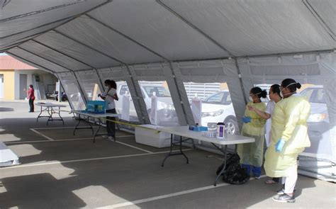 Toch is het evenwicht wankel en sluit hij een piek tijdens of na de. Aantal coronabesmettingen op eilanden stijgt nauwelijks ...