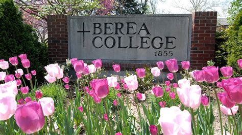 Berea College Undergraduate Awards Usa 2022