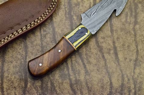 Hand Forged Damascus Steel Blade Hunting Knife Rose Wood Nb Cutlery Ltd