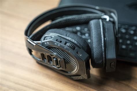 Plantronics Rig 800lx Review A Comfy Wireless Headset With Dolby Atmos