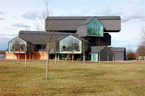 Auch wer auf der suche nach einem schönen ort für eine feier ist, ist bei uns richtig. Fotos: Das Vitra-Haus in Weil am Rhein - Weil am Rhein ...