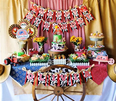 A baby shower is usually planned about six weeks before the date of delivery. Cute Farm Party - Baby Shower Ideas - Themes - Games