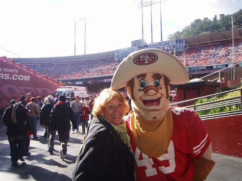 San Francisco 49ers Nfl Football Team Mascot Candlestick Stadium