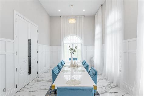 Photo 3 of 7 in A Timeless Masterpiece in Canada’s Most Enchanting Town