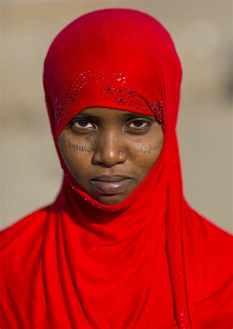 Afar Tribe Woman With Scarifications On Her Face Assayta Afar